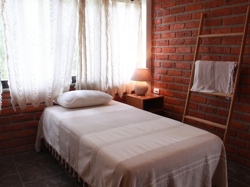 Comfort Triple Room, Garden View photo 3