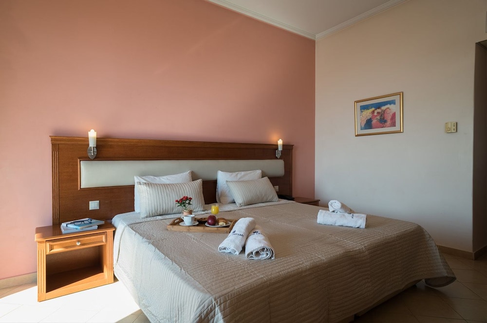 Double Room - Photo 3