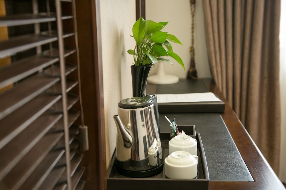 Superior Double or Twin Room, Non Smoking, City View photo 2