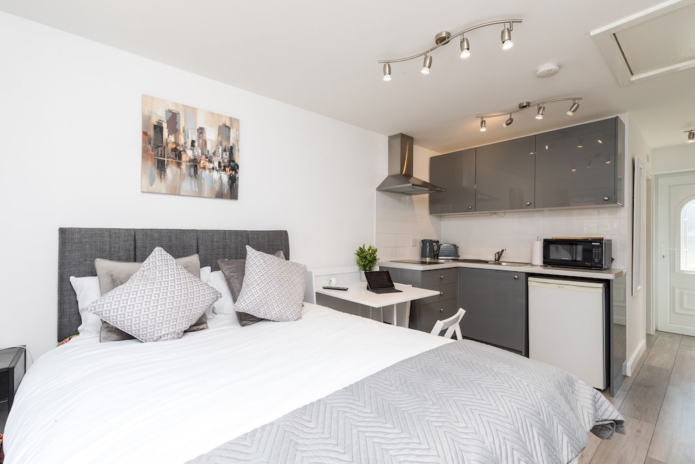 Comfort Apartment, Ensuite, Garden View
