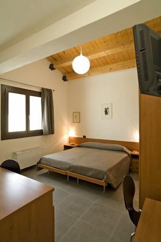 Double Or Twin Room photo 3