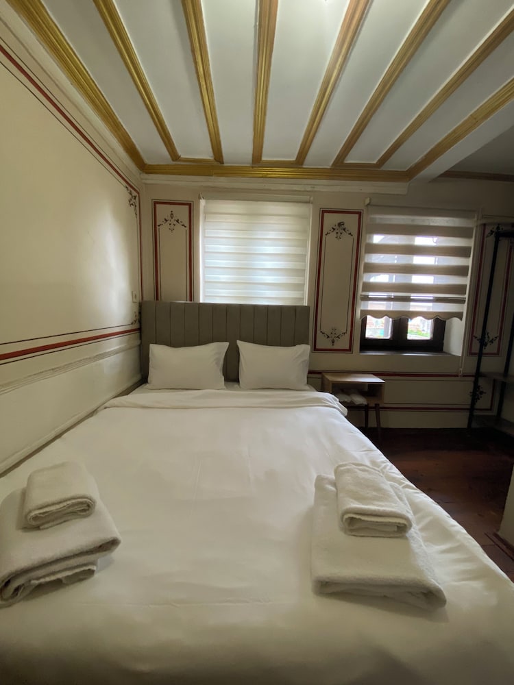 Economy Double Room - Photo 4