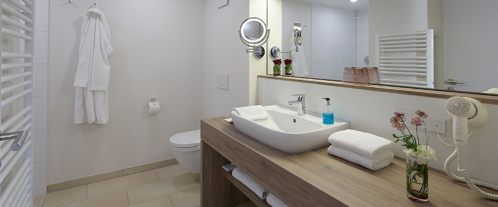 Superior Room, 1 Double Bed with Sofa bed, Accessible photo 3