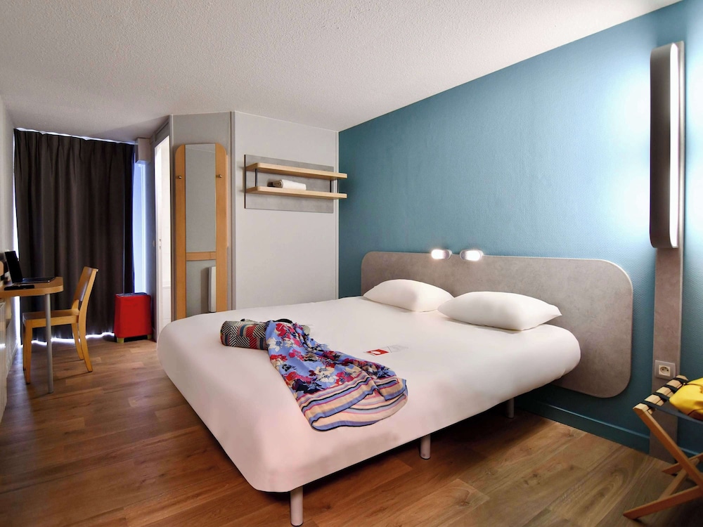 Triple Room, Multiple Beds photo 3
