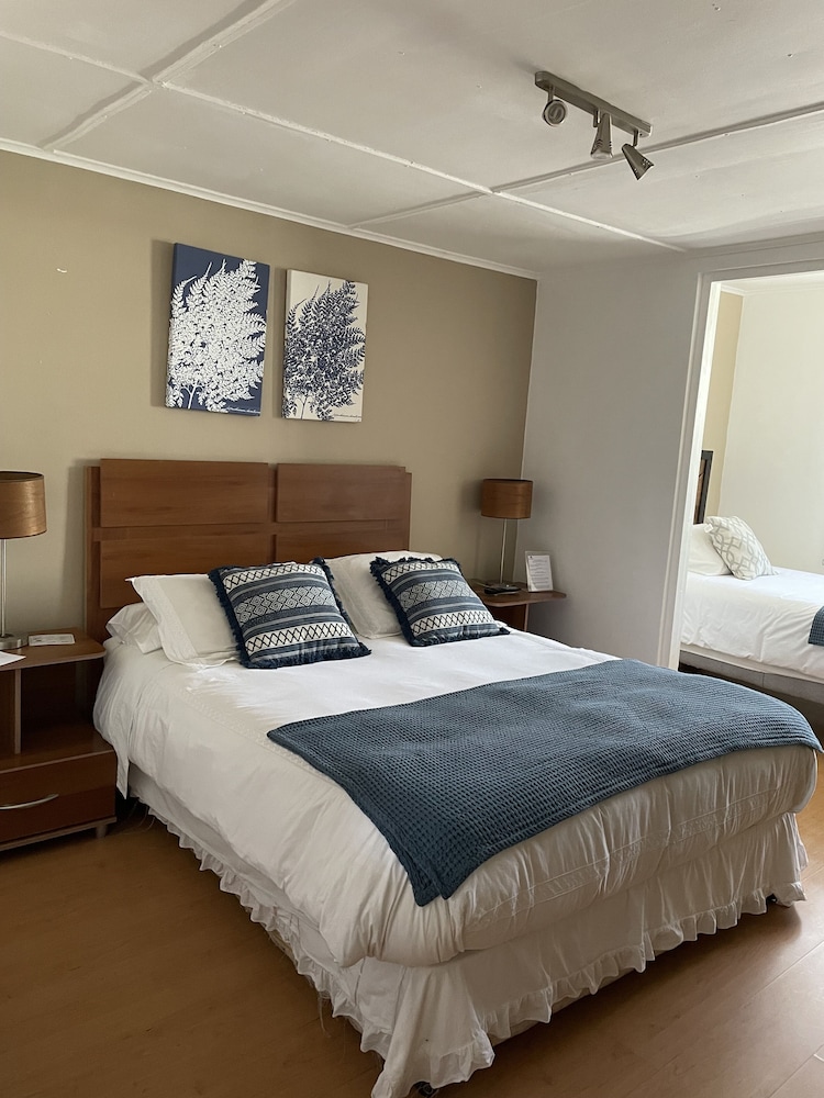 Basic Double Room, Multiple Beds