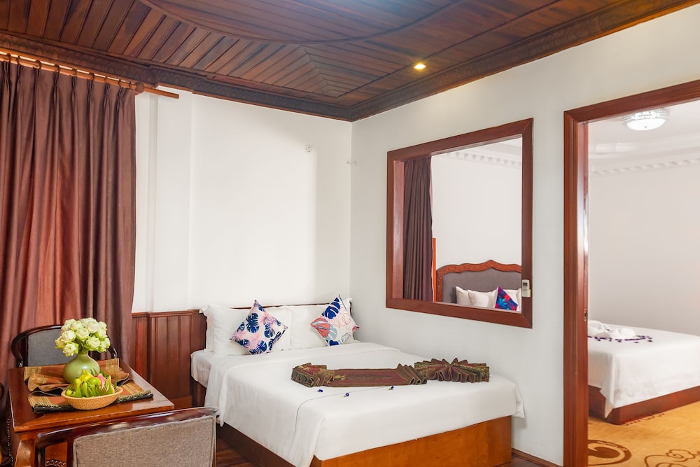Family Double Room, City View photo 2