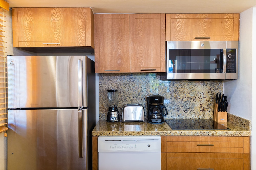 Two Bedroom Suite - Photo 4