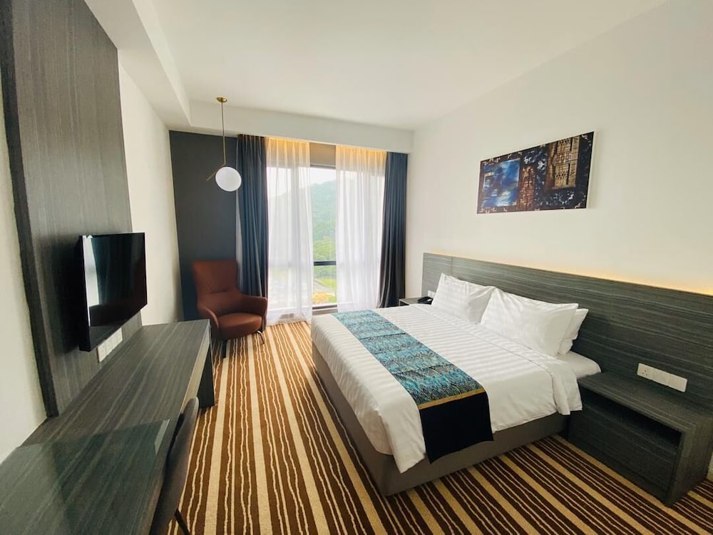 Deluxe Partially Seaview - Photo 1