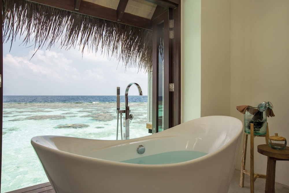 Villa, Ocean View, Overwater photo 3