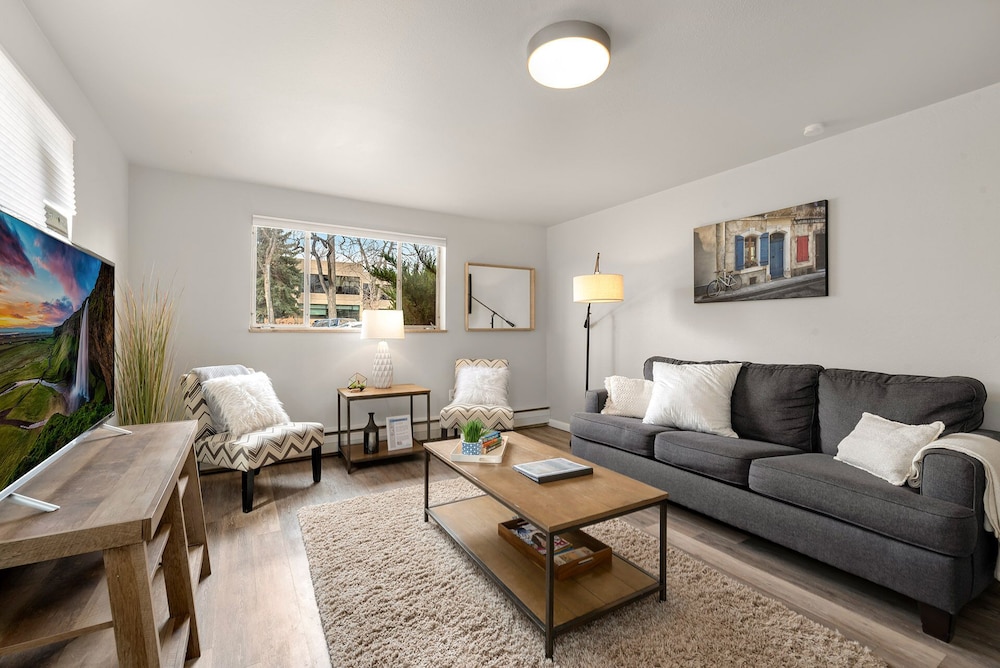 Condo, Multiple Beds, Patio, Garden View (220 Peterson St Unit 1)