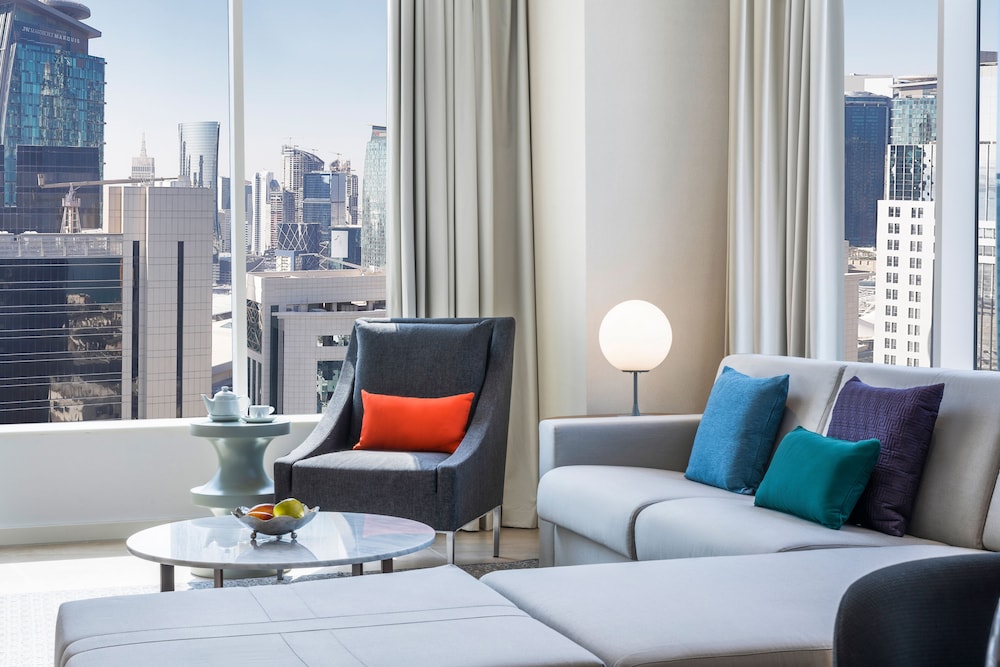 Suite, 1 Bedroom (Sky)