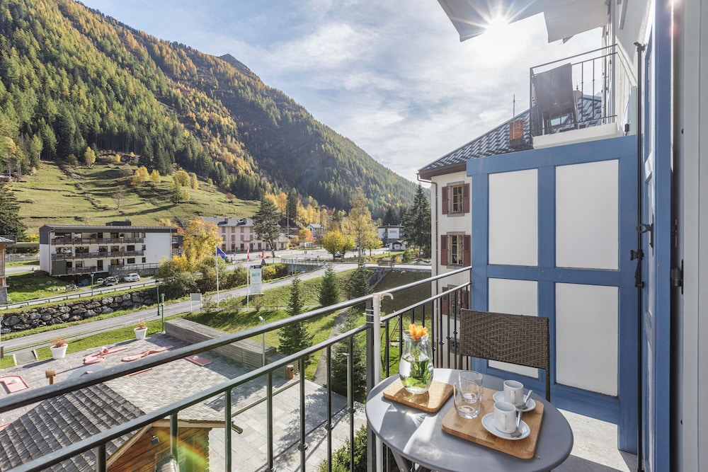 Family Apartment, Multiple Bedrooms (Vallorcine Buet 31 ski in / ski out)
