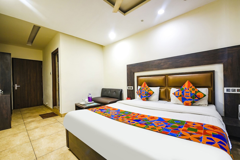 Executive Room - Photo 2