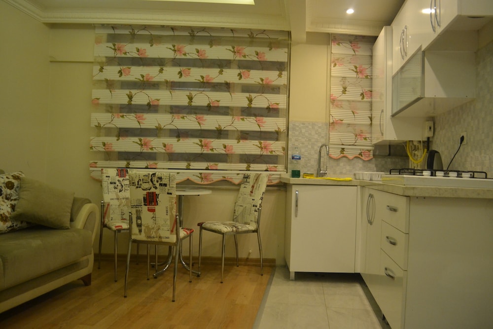 Standard Triple Room photo 2