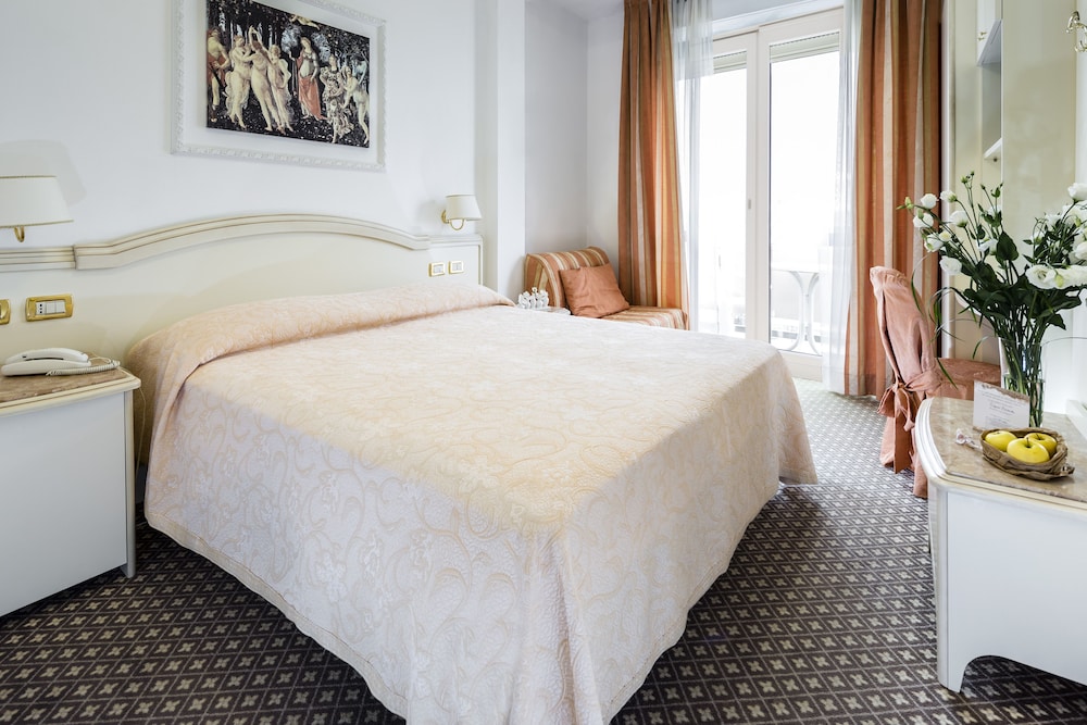 Comfort Double or Twin Room, Balcony photo 1