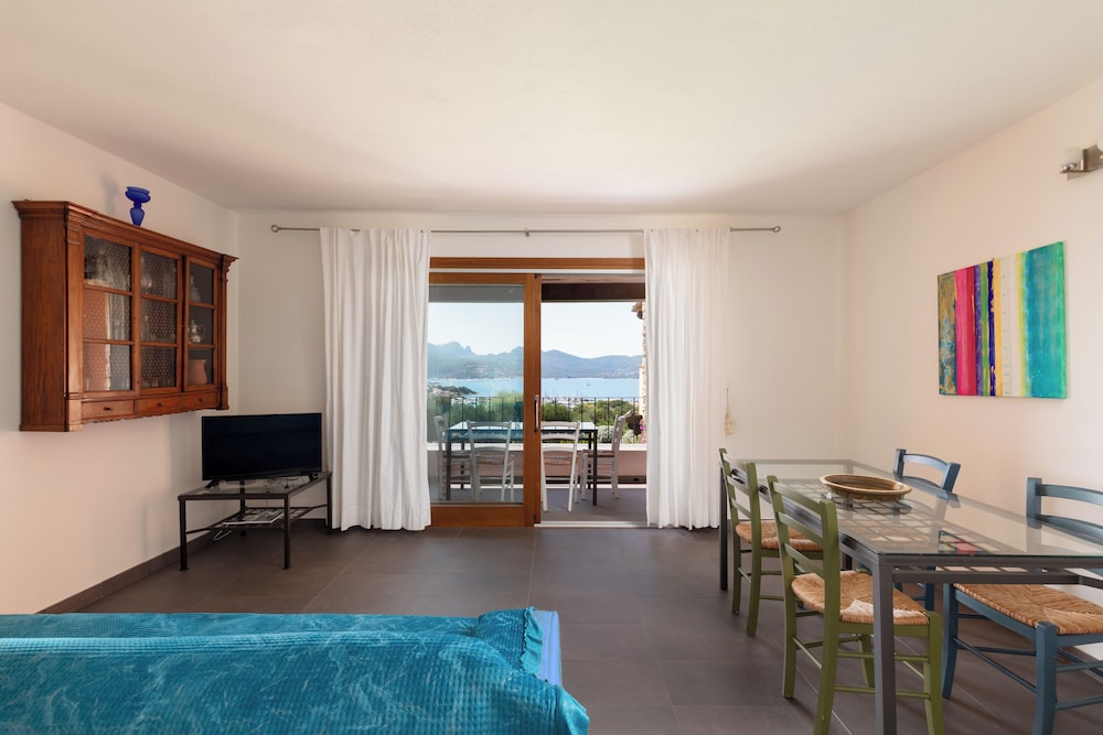 House, 3 Bedrooms, Sea View photo 1