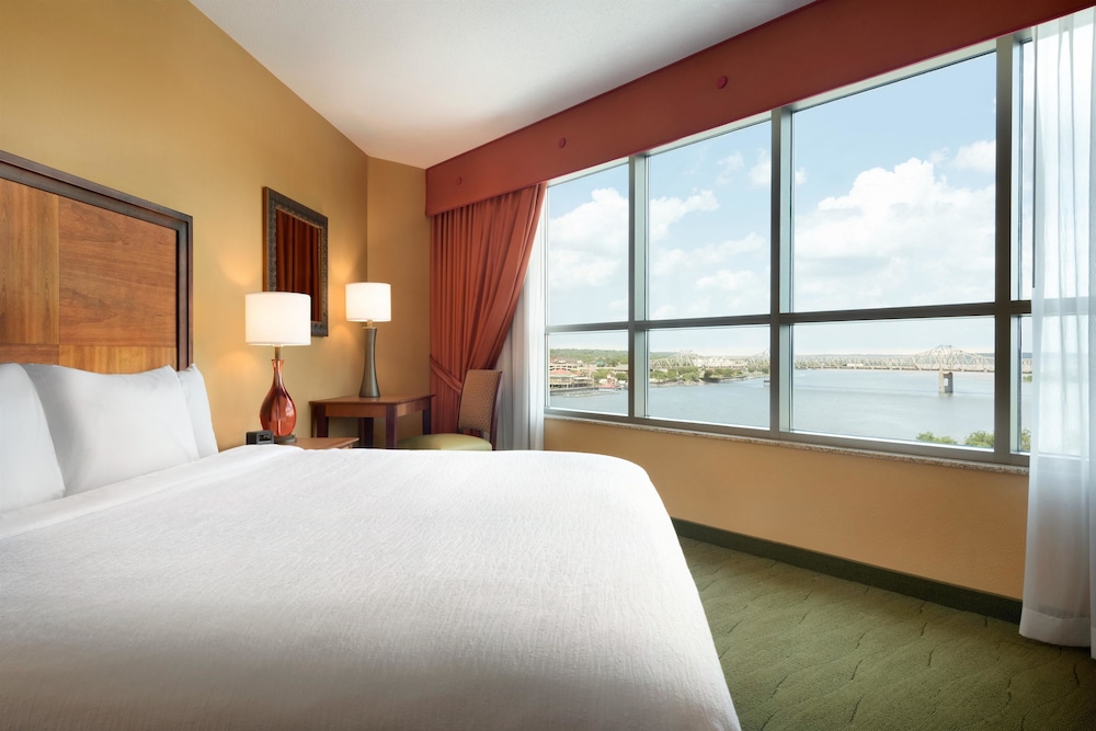 Executive, One King Bed, Non-Smoking - Photo 1