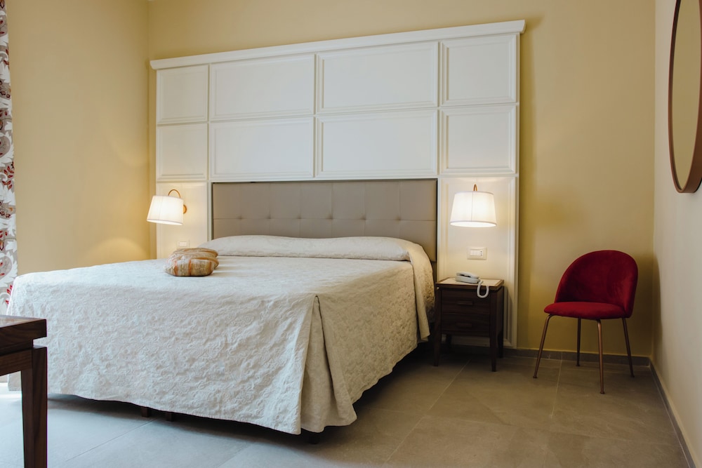 Classic Double or Twin Room