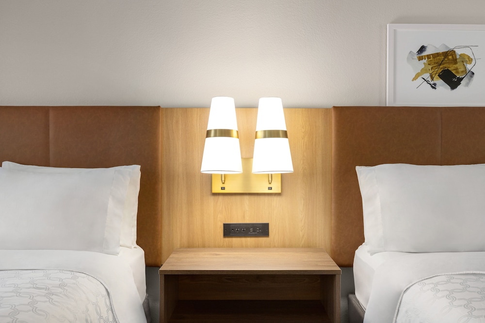Studio Suite, 2 Queen Beds, Accessible, Kitchen (Mobility) - Photo 7