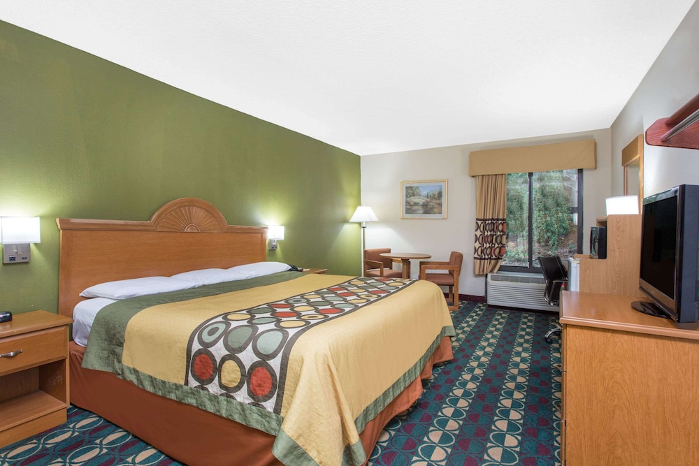 Room, 1 King Bed, Accessible, Non Smoking (Mobility) - Photo 1