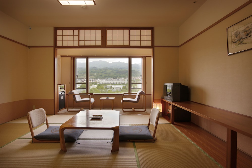 Japanese Style Room, For 4 Guests, Shared Bathroom photo 3