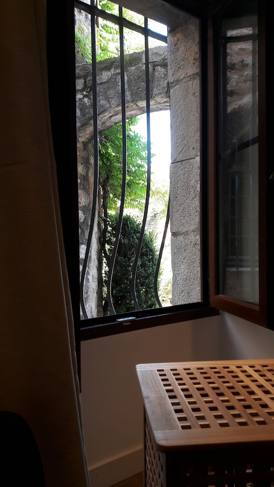 Standard Double Room, Non Smoking - Photo 6