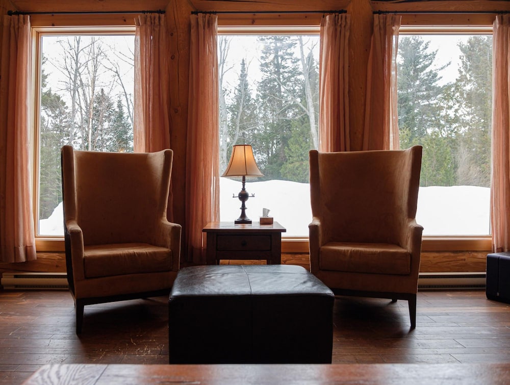 Executive Plus 52 - Beautiful Spacious log Home With Private hot tub Pool, Billede 21