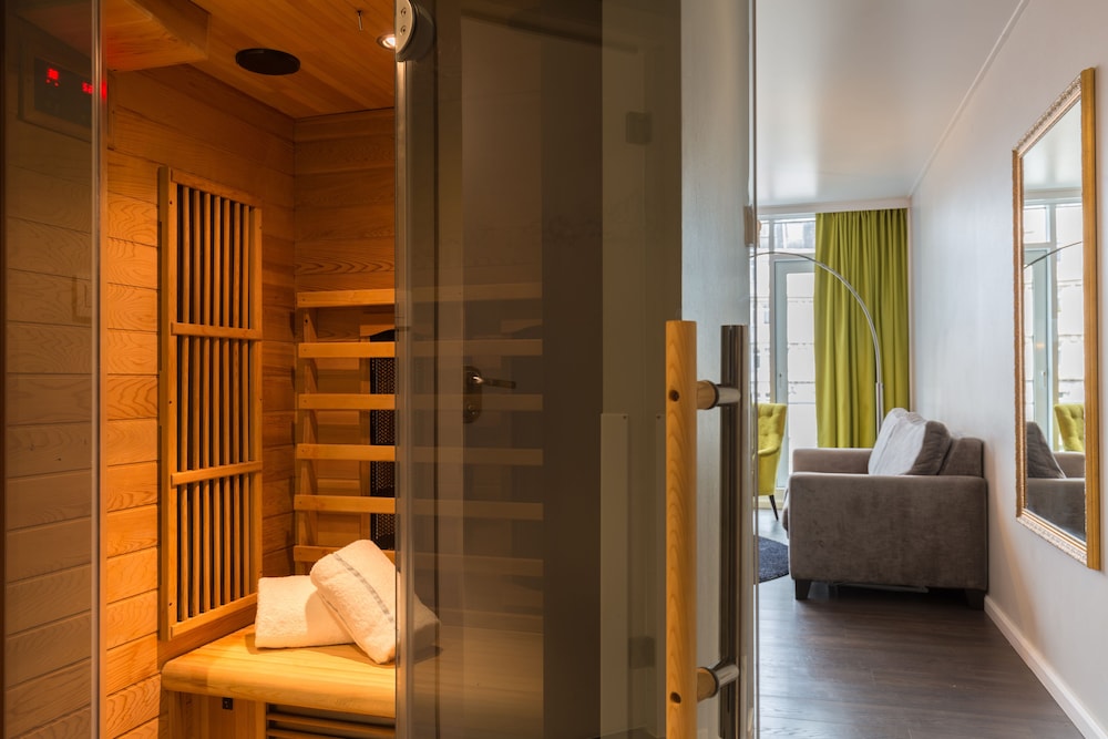 Deluxe Room, Sauna - Photo 10