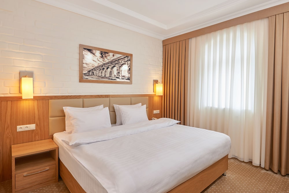 Family Quadruple Room, Multiple Beds - Photo 2