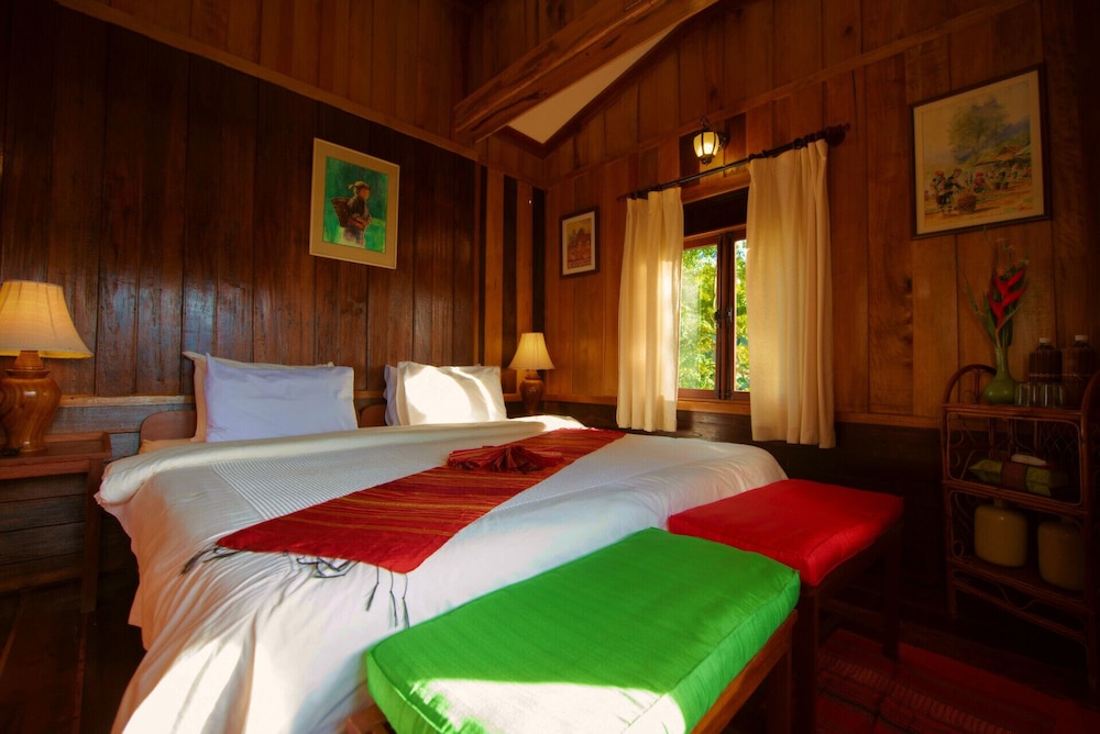 Suite (Riverfront Upper Floor) photo 2