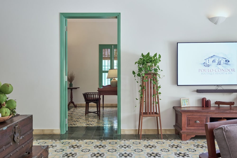 Poulo Condor Pool Villa photo 2