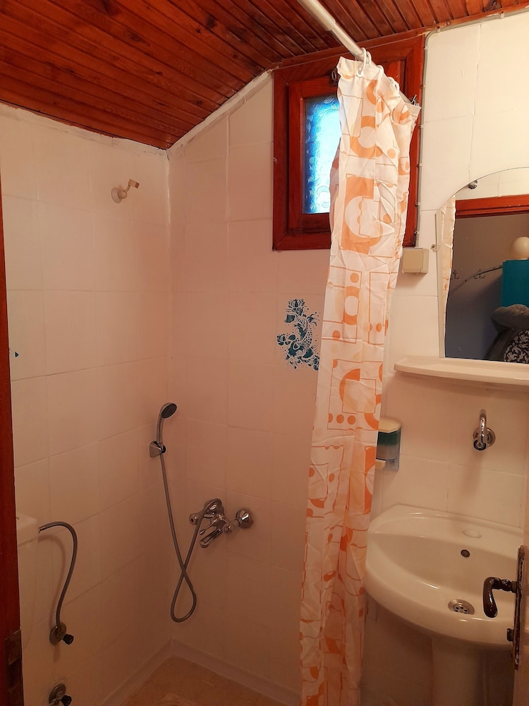 Standard Double Or Twin Room photo 3