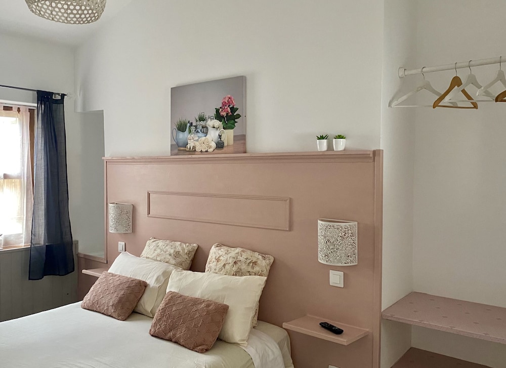 Romantic Double Room, 1 Double Bed, Ensuite photo 2