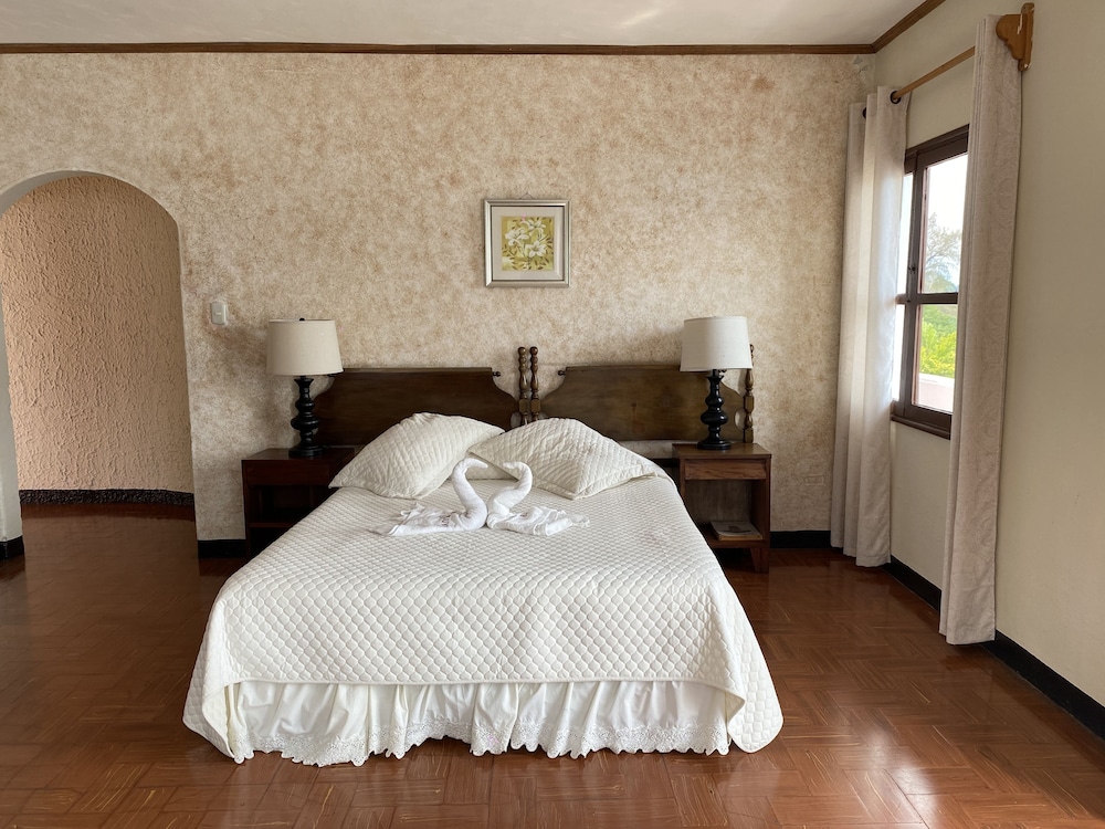 Economy Double Room, 1 Queen Bed, Garden View photo 1