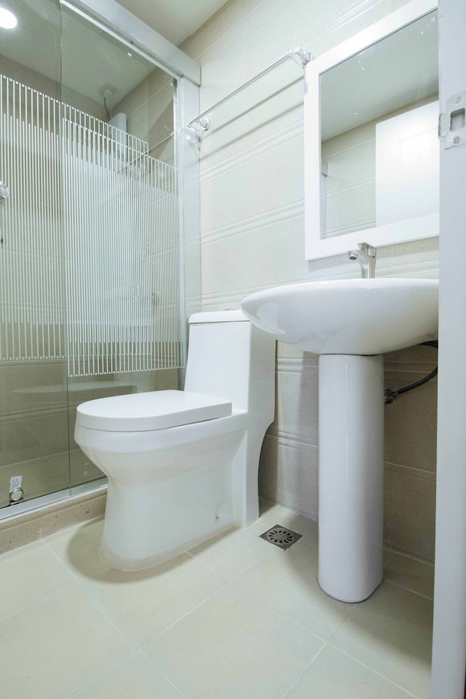 Deluxe Triple Room - Photo 8