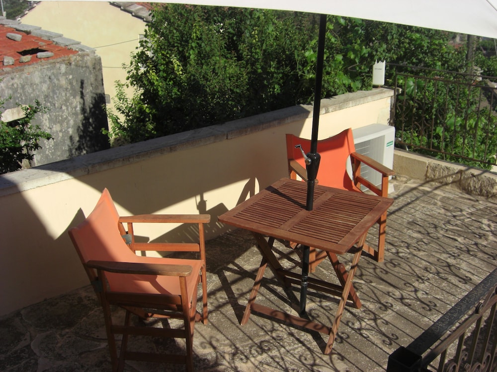 Apartment, 1 Bedroom, Balcony (Chryssi) photo 2