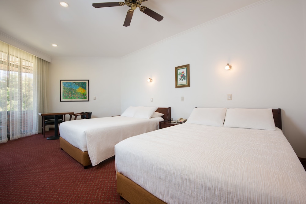 Standard Room, 2 Double Beds, Mountain View - Photo 4