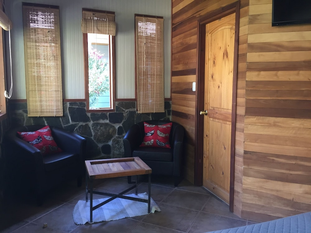 Traditional Triple Room, Multiple Beds, Garden View