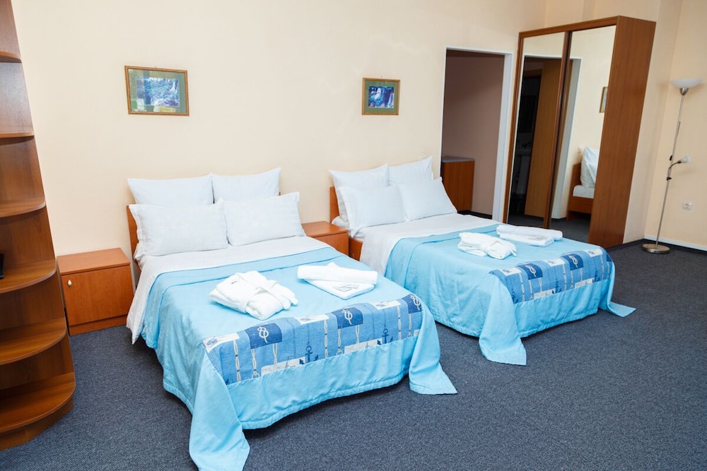 Superior Twin Room photo 3