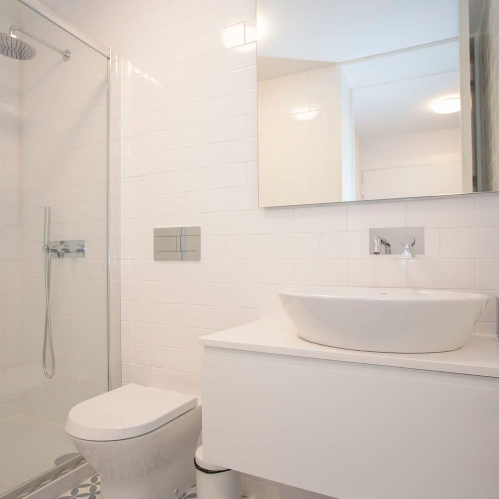 Standard Double Room - Photo 7