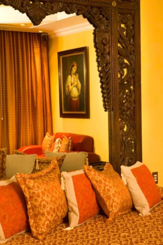 Oriental Suite at Zephyr Palace - Photo 3
