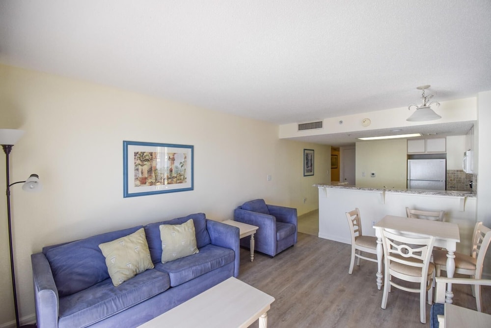 Condo, 2 Bedrooms