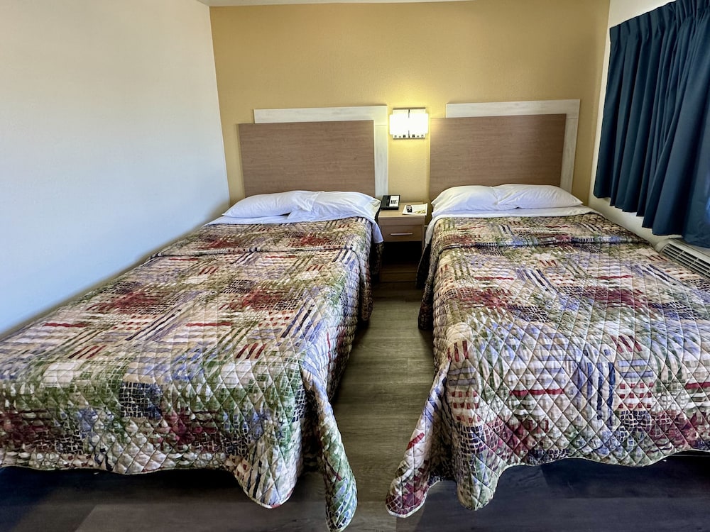 Standard Double Room, 2 Double Beds - Photo 3