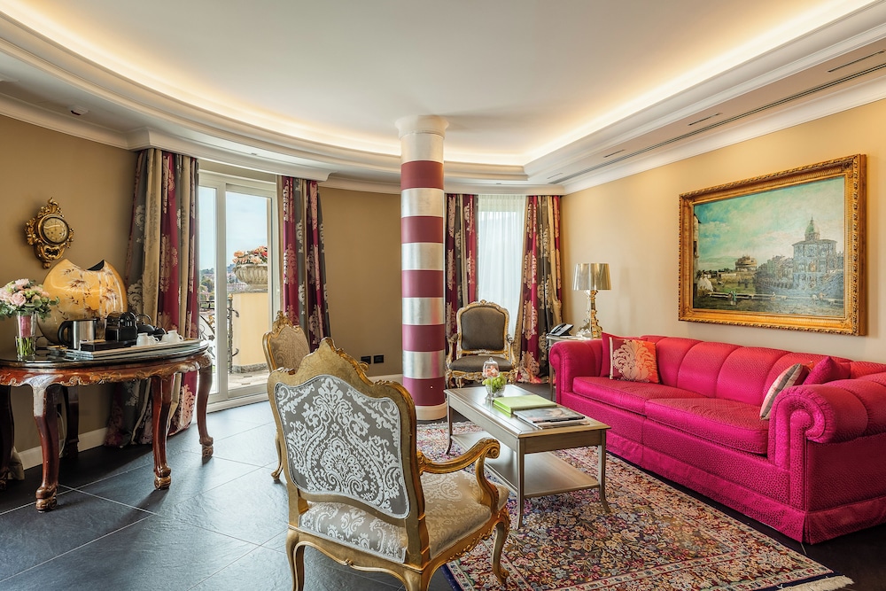 Suite Liz Taylor Vista Lago - Photo 1