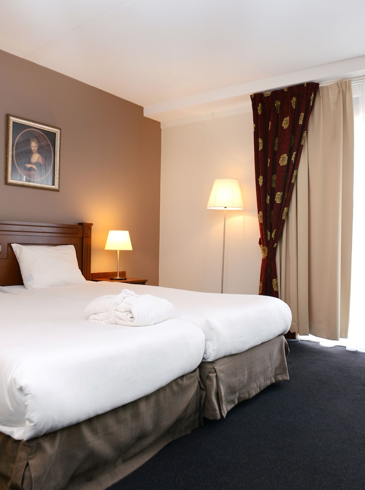 Deluxe Room - Photo 1
