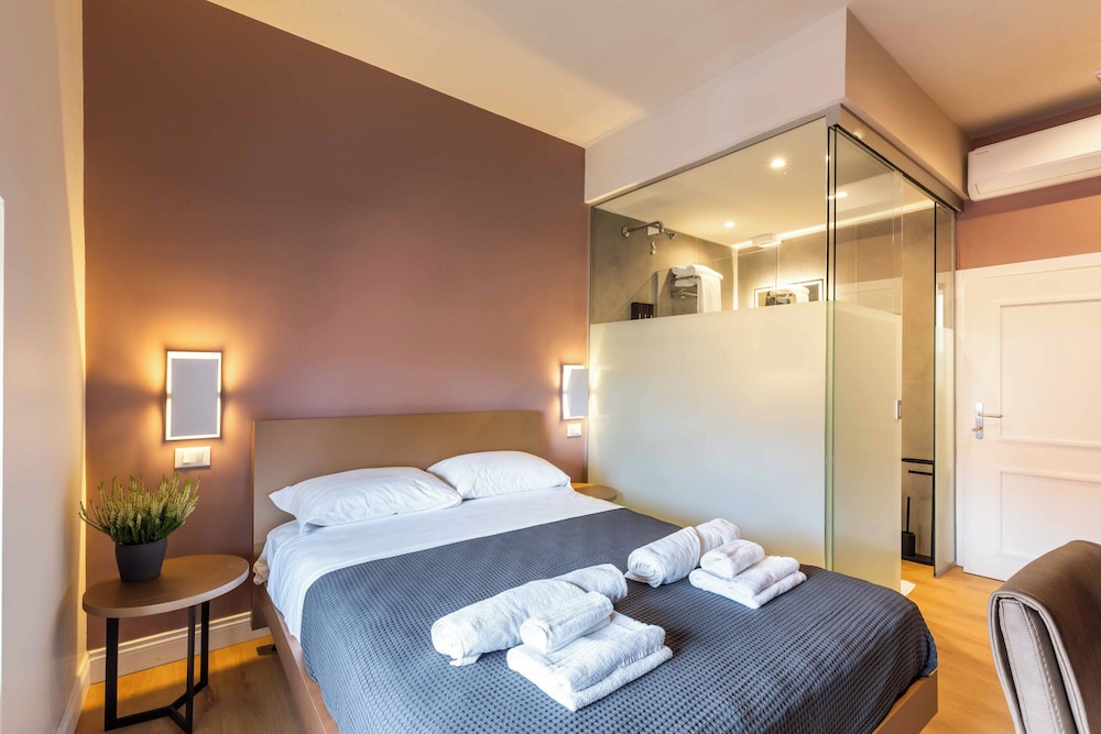 Junior Double Room, City View