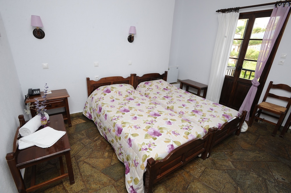 Standard Double or Twin Room, 1 Double Bed, Non Smoking photo 2