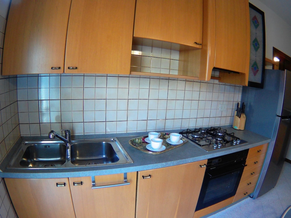 Family Apartment, 3 Bedrooms, Courtyard View, Tower photo 2