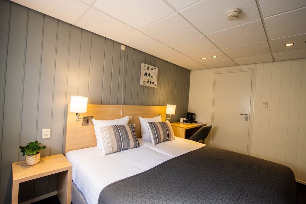 Basic Double Room