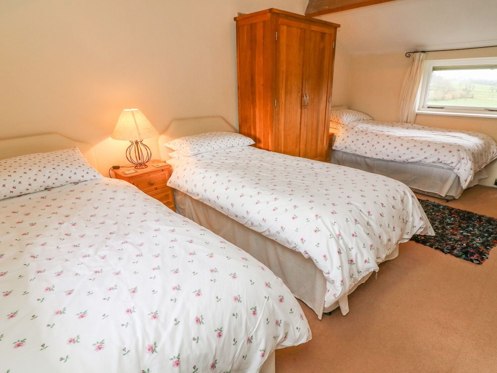 Cottage photo 2